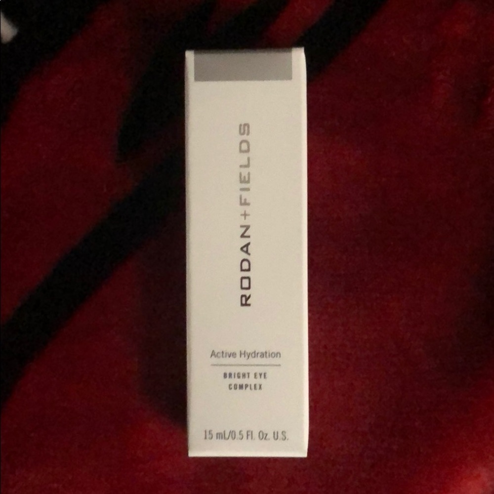 R &F Active Hydration Bright Eye